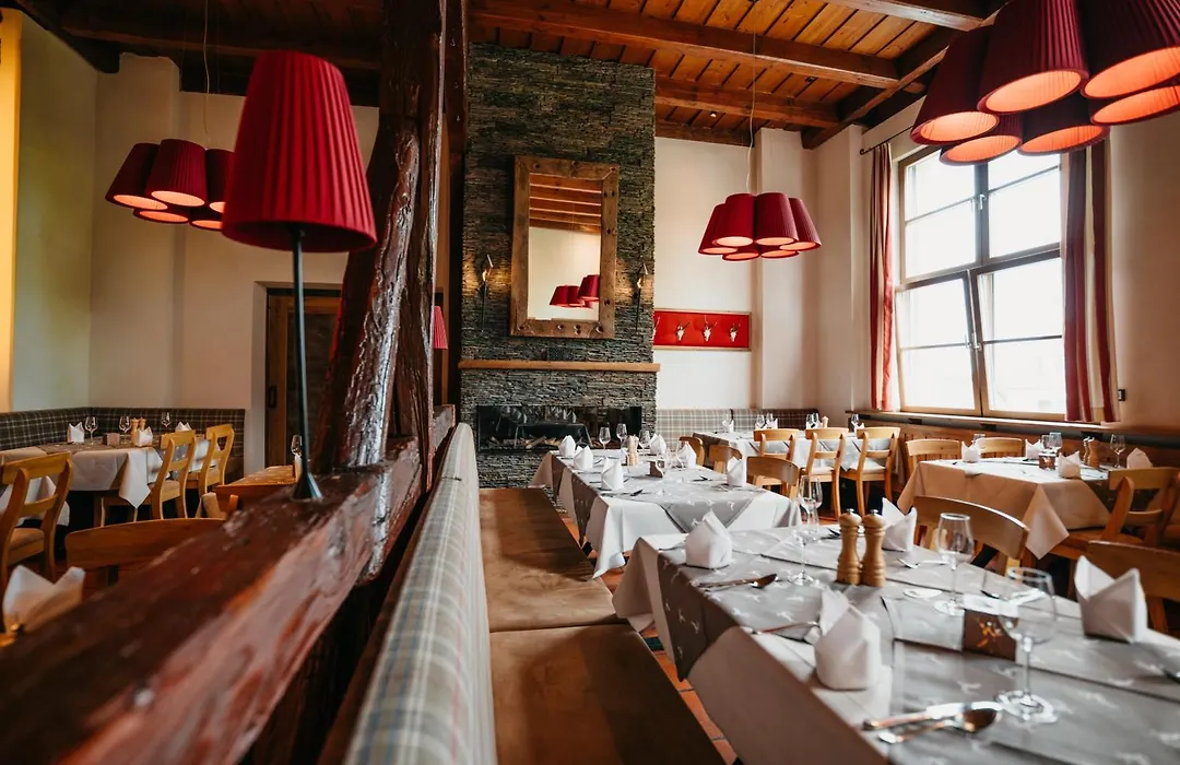 Hotel Hirsch-1